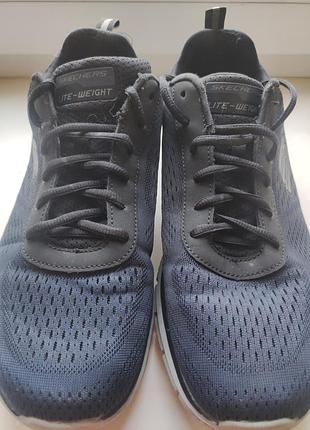 Продаю чоловічі кросівки skechers