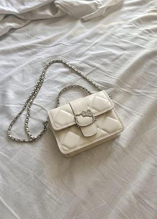 Сумка hello kitty женская кожаная белая. 18×14 см, экокожа. подарок для девушки, сумка на осень и зиму.