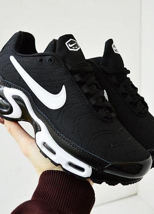 Nike air max plus tnpo black white женские кроссовки черные с белым размер 39/25см