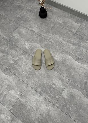 Тапочки adidas