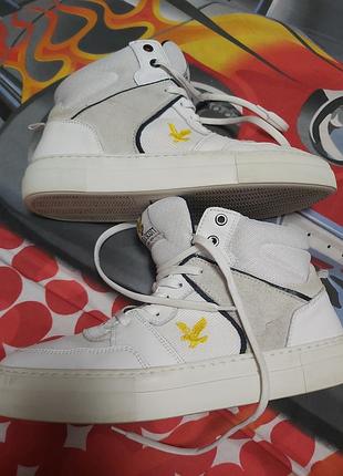 Чоловічі високі кросівки (хайтопи) lyle & scott mens skye hi top trainers white.