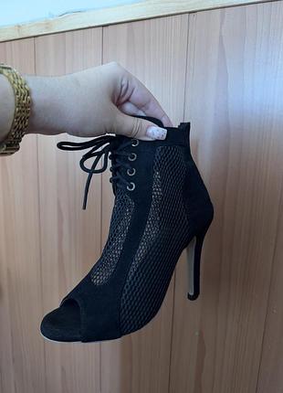 Професійні хілси (high heels) з сіточкою на шнурівці