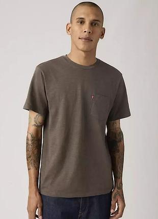 Мужская футболка levi`s. оригинал. цвет коричневый. размеры l и xl
