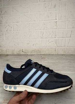 Крутые мужские кроссовки adidas l.a treiner