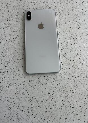 Айфон 10 256gb, все работает, батарея 80%, своя. face id работает . все скинуто до заводских настроек. в отличном состоянии.