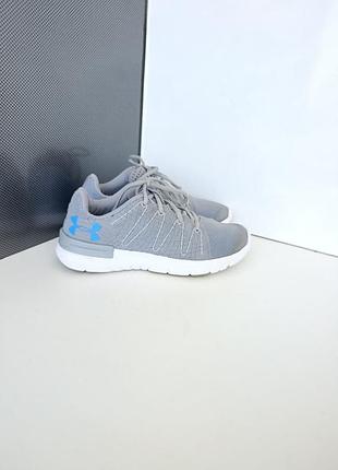 Жіночі кросівки under armour