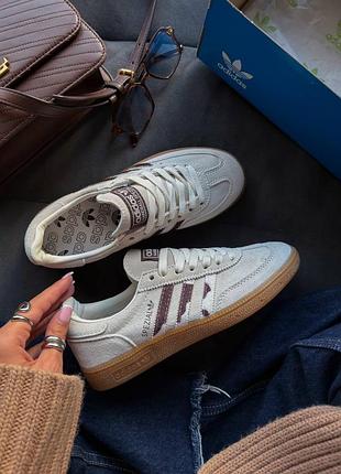 Стильные женские кроссовки adidas spezial cow print