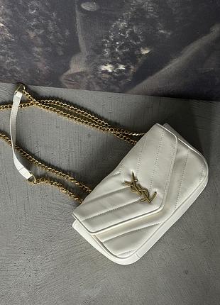 Женская сумка yves saint laurent loulou leather bag medium белый
