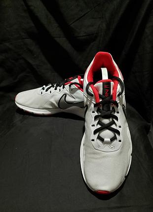 Nike legend essential 5