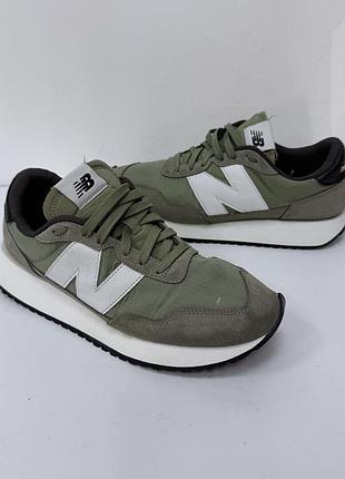 Кросівки new balance