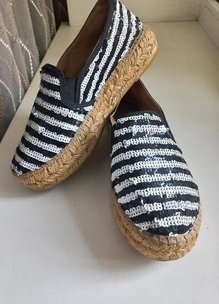 Еспадрильї kurt geiger,шкіра