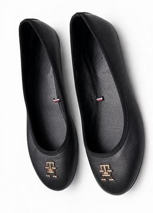 Шкіряні балетки від tommy hilfiger