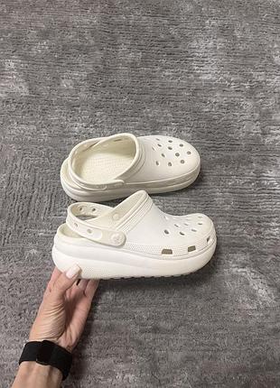 Сабо клоги crocs на танкетке j3