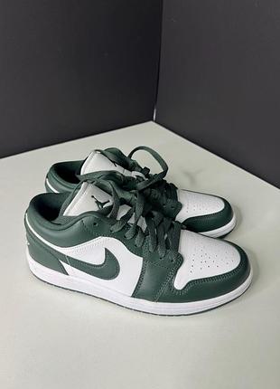 Кросівки nike jordan