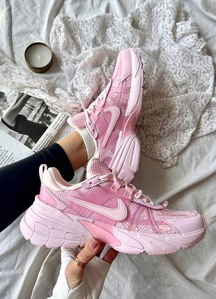 Стильні жіночі кросівки nike v2k pink flowers