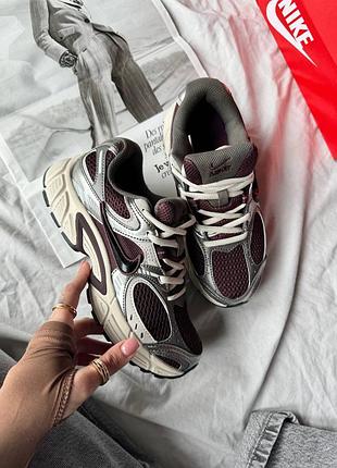 Стильные женские кроссовки nike v5 rnr burgundy grey