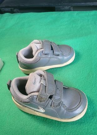 Дитачі кросівки nike pico 4 23,5 розмір