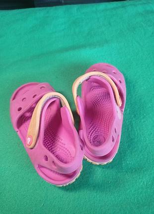 Crocs c8 на девочку 25 размер