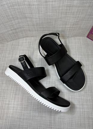 Оригинальные кожаные босоножки сандалии ugg