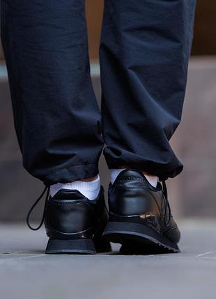 Classic super leather black 9
