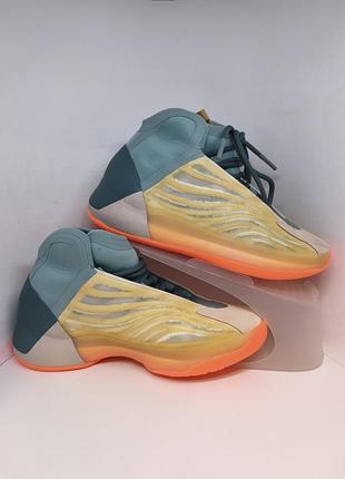 Кросівки adidas yeezy qntm hp6595 оригінал, нові, сток.привезені з німеччини
