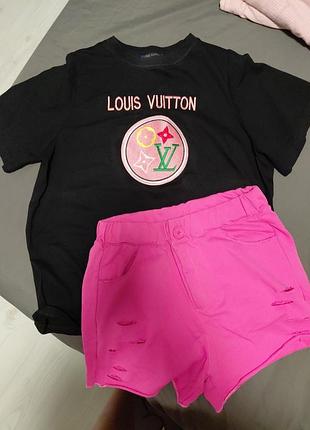 Костюмчик от lv