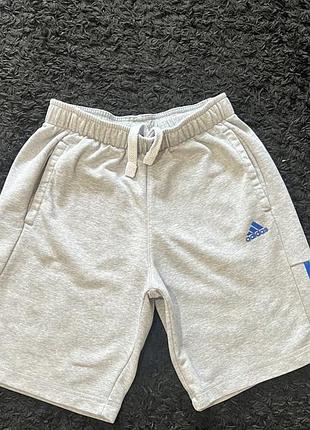 Шорти adidas s-m