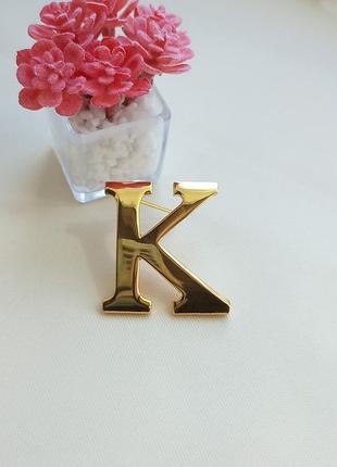 Anne klein винтажная брошка, буква"к" золотистая, стильная, бренд, винтаж