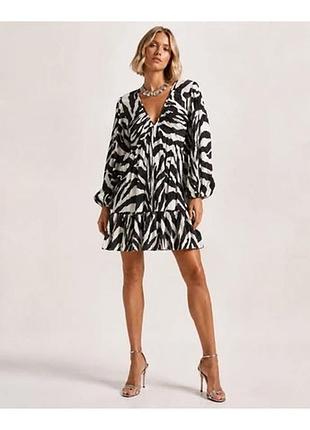 Платье женское от h&m с принтом "зебра" и плиссированной текстурой