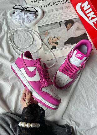 Стильні жіночі кросівки nike sb dunk active fuschia