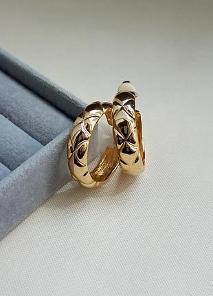 Vittoria вінтажні кліпси, золотисті фігурні кільця, модні, стильні, бренд, вінтаж