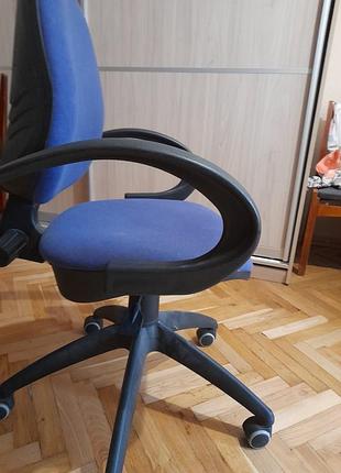 Продам компьтерний   стул 4