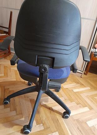Продам компьтерний   стул 3