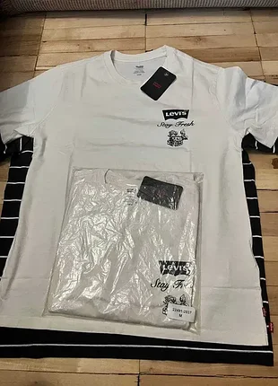 Футболка мужская levi's