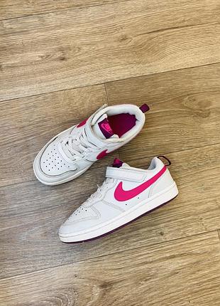 Кросівки для дівчинки, кеди nike court borough low 2, р.33, устілка 21,5см., стопа 20,5см.