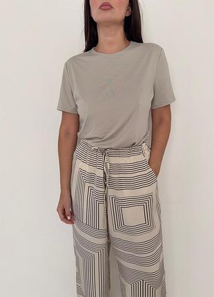 Футболка аля скімс h&amp;m