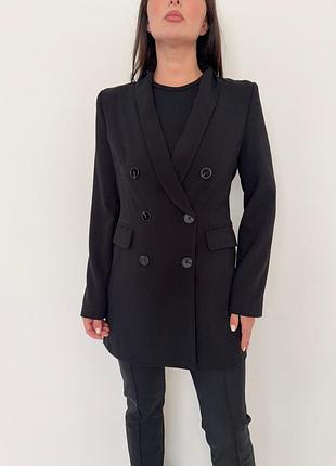 Приталений піджак з плечиками zara