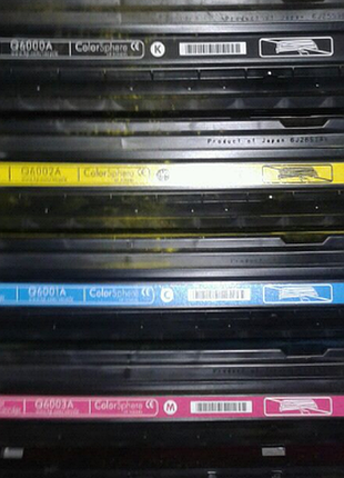 Hp 2605 кольорові лазерні картриджі 
комплект 4 шт. б/у оригінал