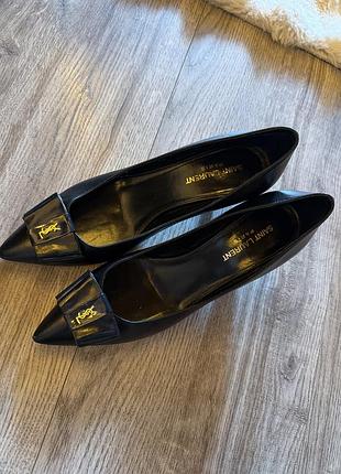 Туфлі від saint laurent