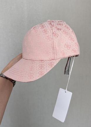 Фірмова рожева кепка guess