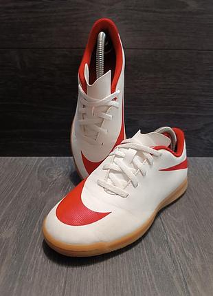 Футзалки nike 34- стелька 21,5 см