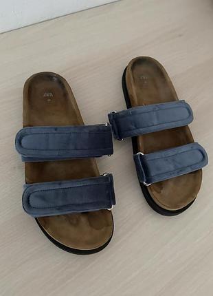 Ортопедичні велюрові шльопвнці zara