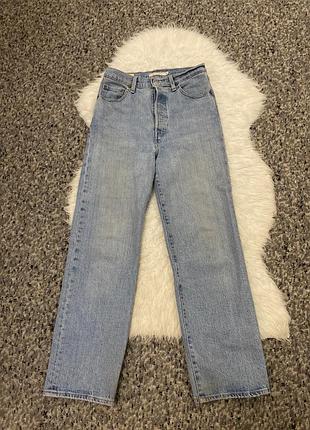 Прямі джинси levi’s 70826