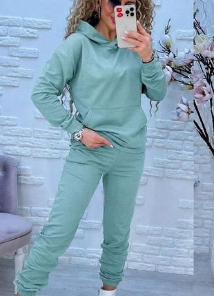 Спортивные костюмы 7 цветов