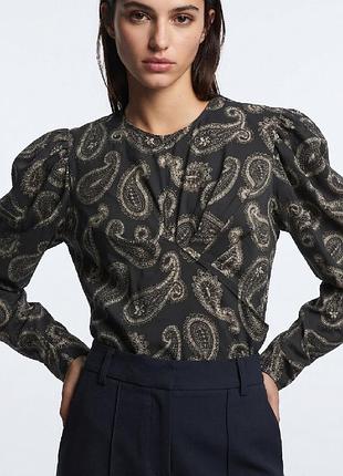 Блузка з пейслі-візерунком від zara xs