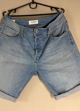 Стильные мужские джинсовые шорты jack &amp; jones (размер l)