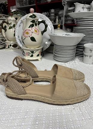 Босоніжки zara