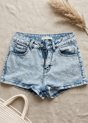 Стильные джинсовые шорты pull &amp; bear (р. 32 / xs)