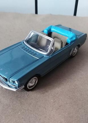 Форд мустанг кабріолет ford mustang 1964 машинка метал 1/43