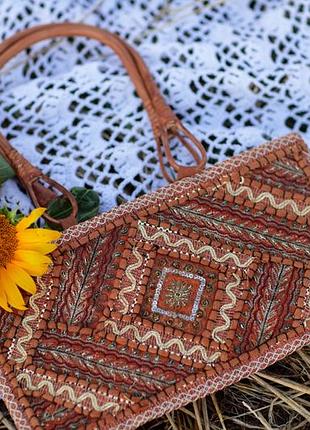 Сумка вишита бісером з дерев'яними ручками vintage accessories